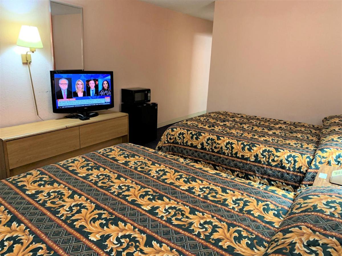 Red Carpet Inn & Suites Lima -Listing Partner מראה חיצוני תמונה