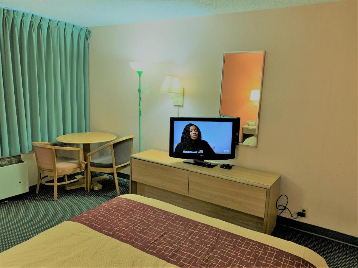 Red Carpet Inn & Suites Lima -Listing Partner מראה חיצוני תמונה