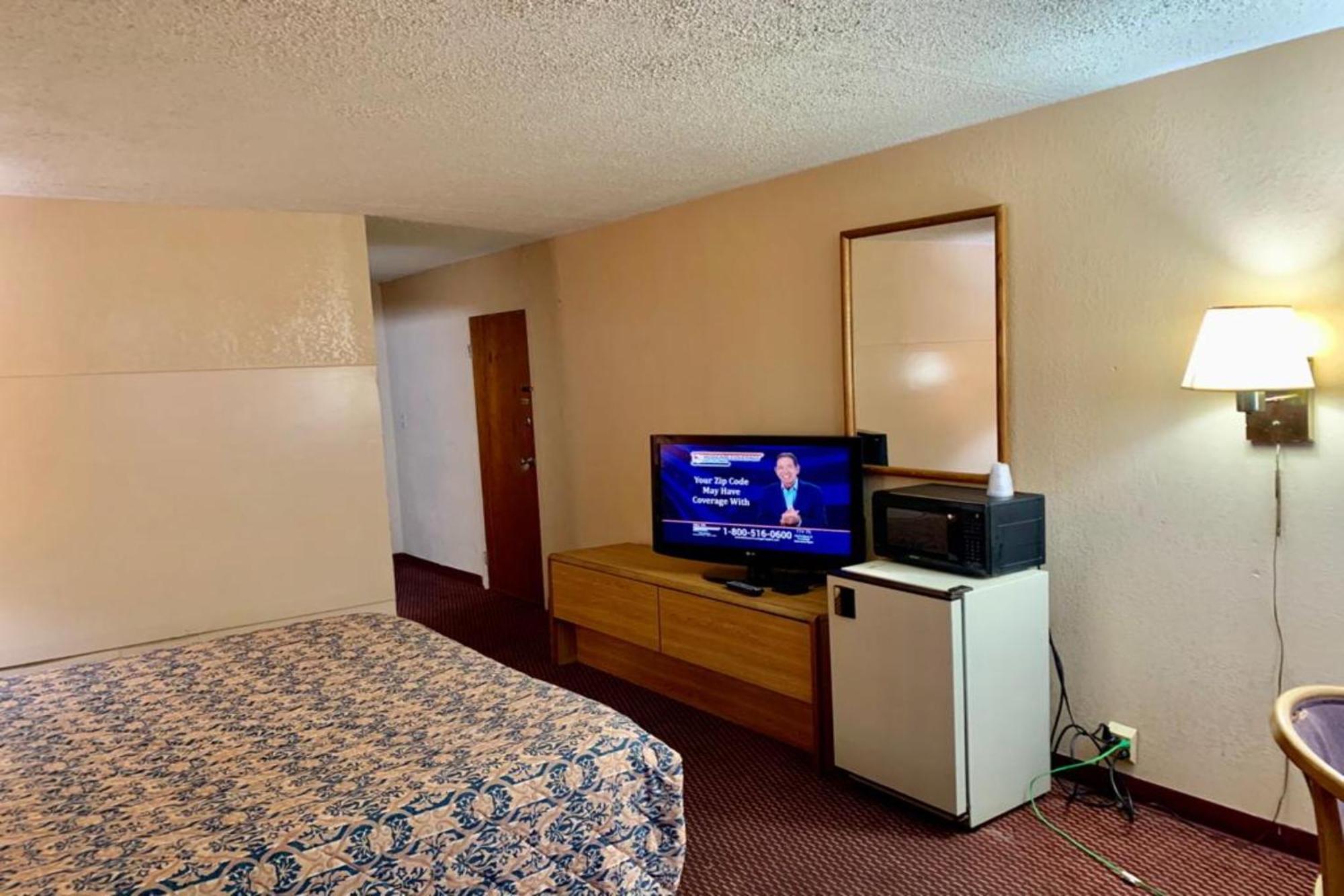 Red Carpet Inn & Suites Lima -Listing Partner מראה חיצוני תמונה