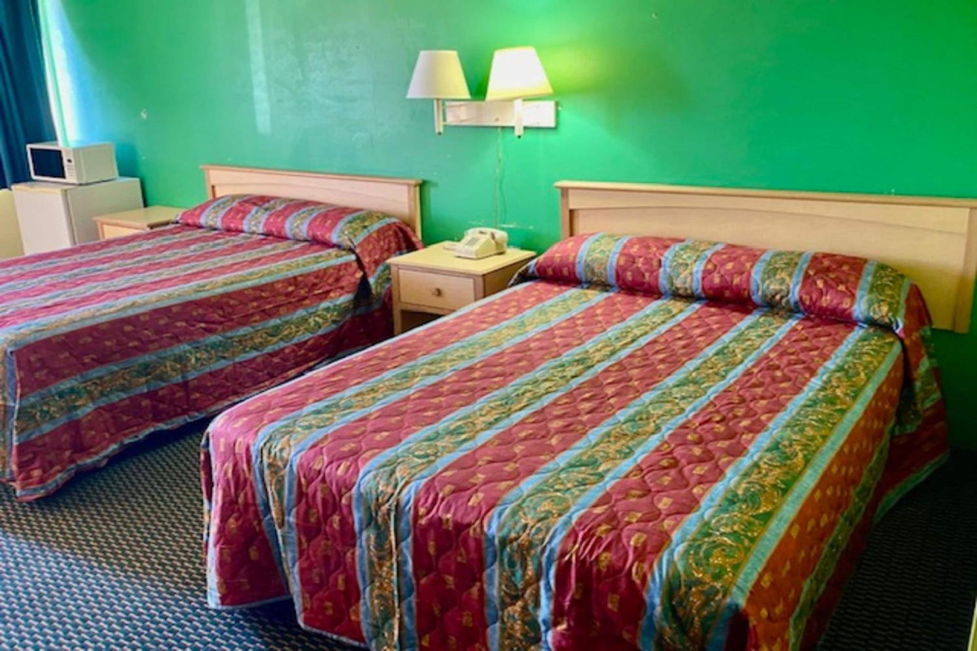 Red Carpet Inn & Suites Lima -Listing Partner מראה חיצוני תמונה