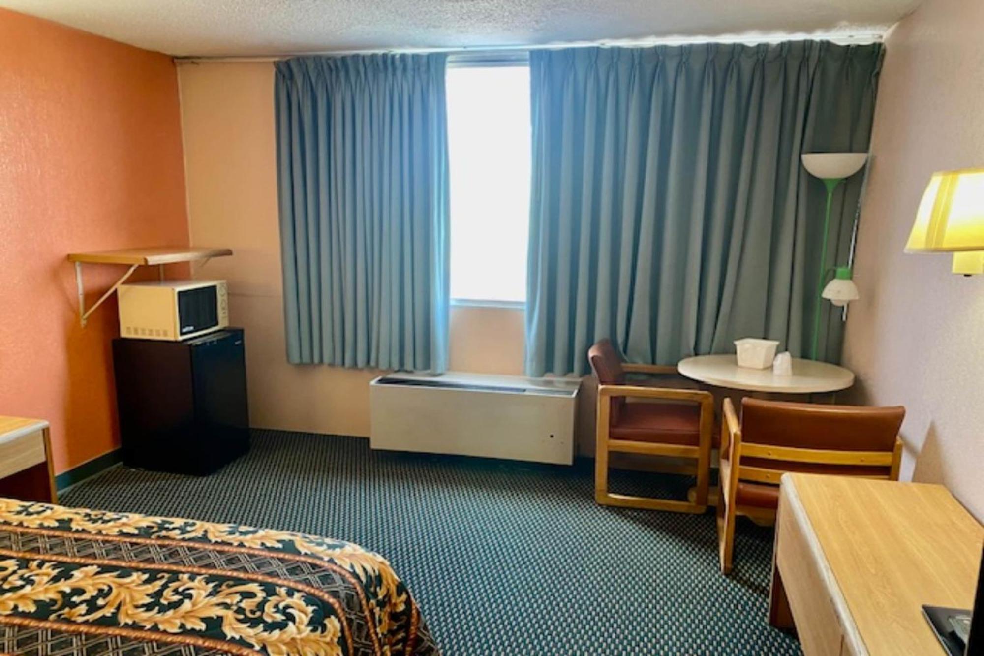 Red Carpet Inn & Suites Lima -Listing Partner מראה חיצוני תמונה