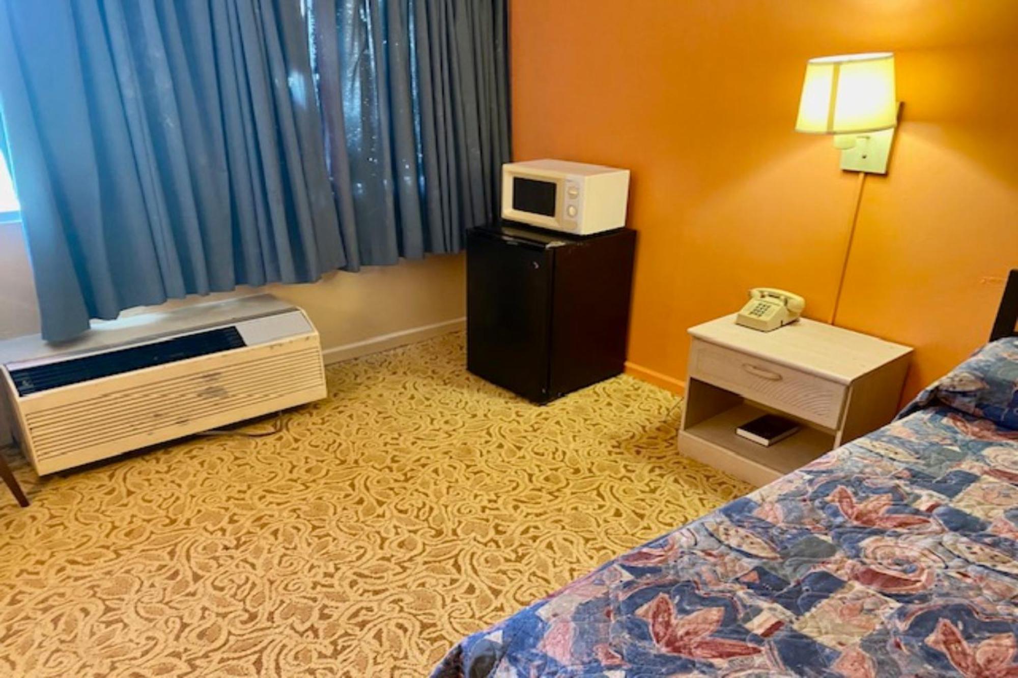 Red Carpet Inn & Suites Lima -Listing Partner מראה חיצוני תמונה
