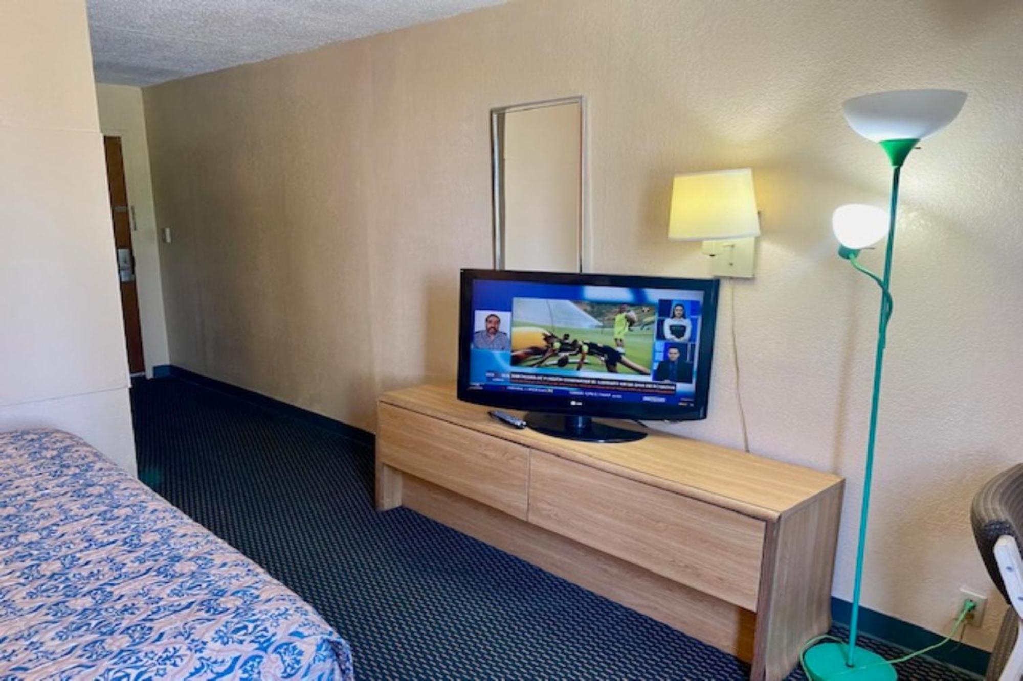 Red Carpet Inn & Suites Lima -Listing Partner מראה חיצוני תמונה