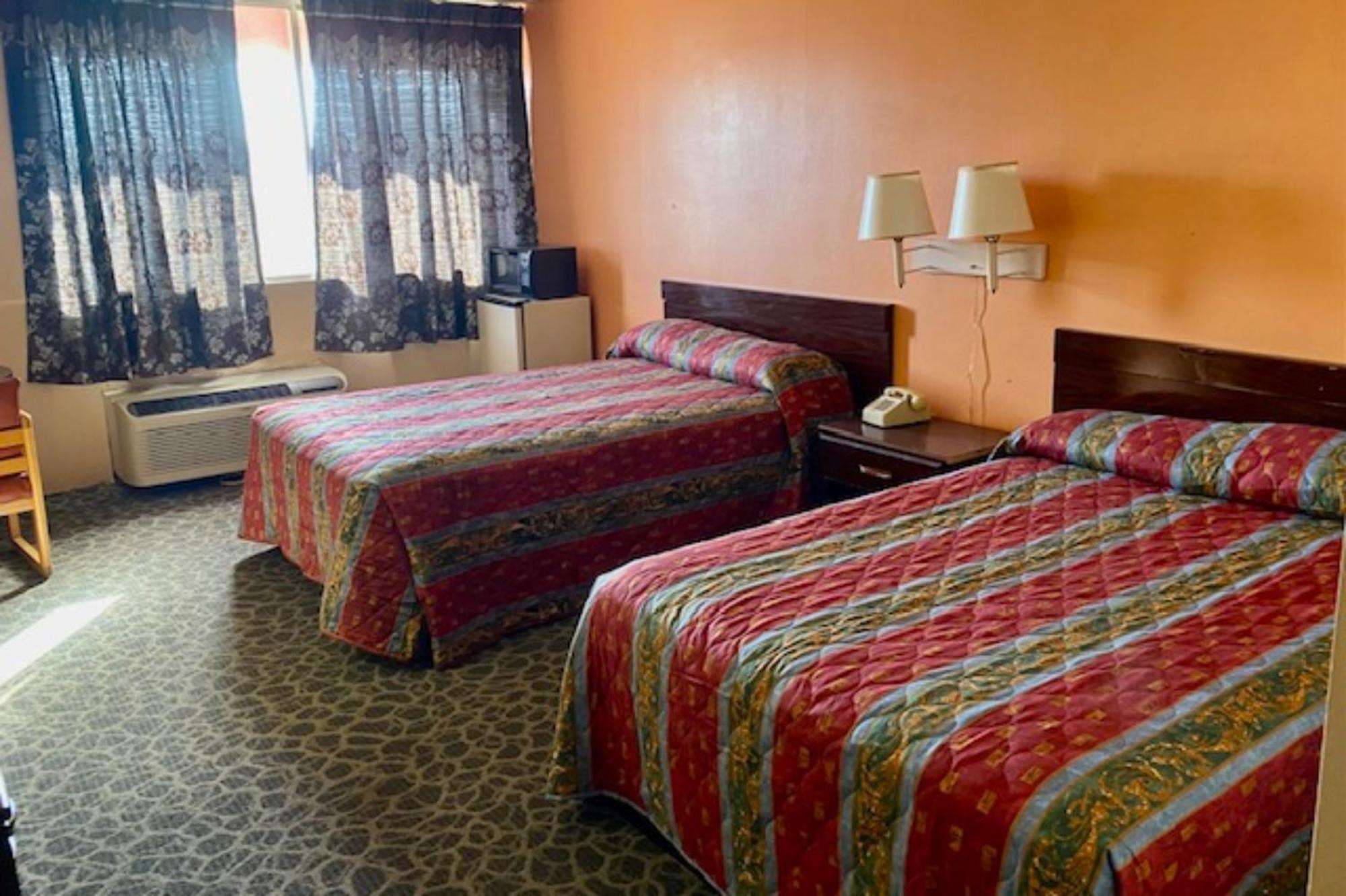Red Carpet Inn & Suites Lima -Listing Partner מראה חיצוני תמונה